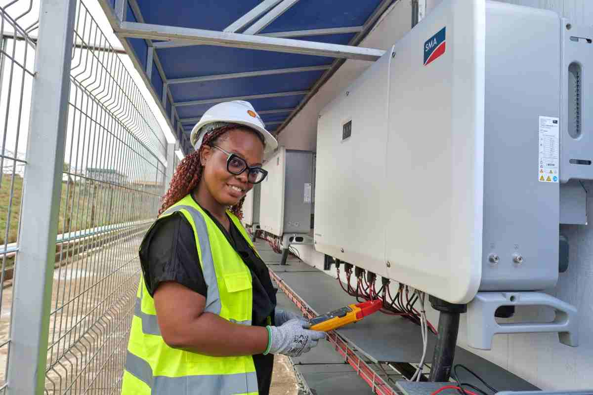 Solar as a Service: The Pay-As-You-Go Model Redefining Power Access for Businesses in Africa